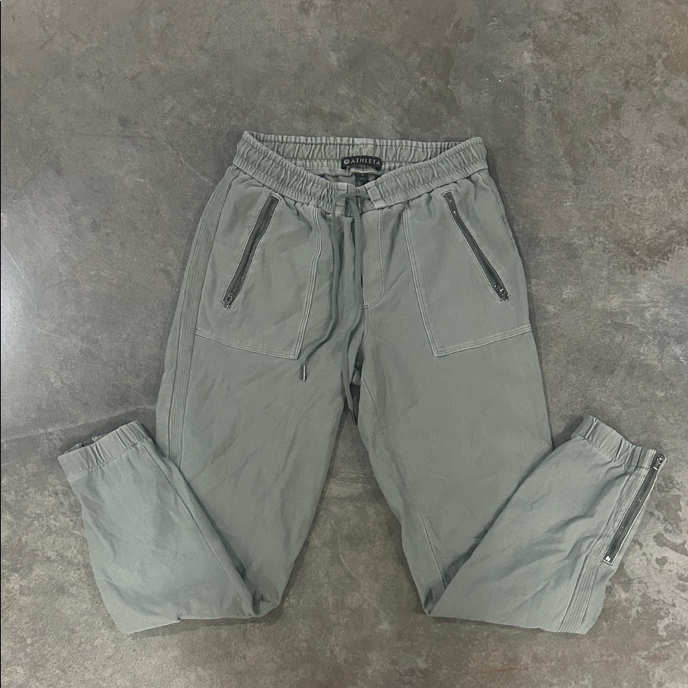 Athleta Women's Cargo Pants in Greenish Gray